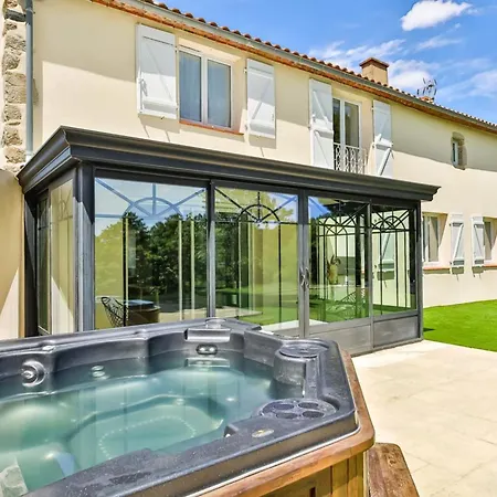 بيت للعطل L'atrie-villa Piscine - Jacuzzi - Sauna