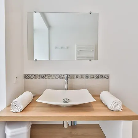 بيت للعطل L'atrie-villa Piscine - Jacuzzi - Sauna
